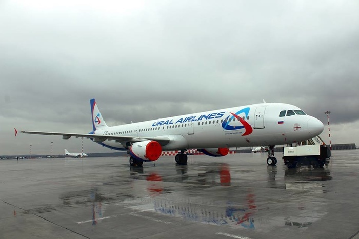 Лайнер «Уральских авиалиний» столкнулся с другим пассажирским самолетом