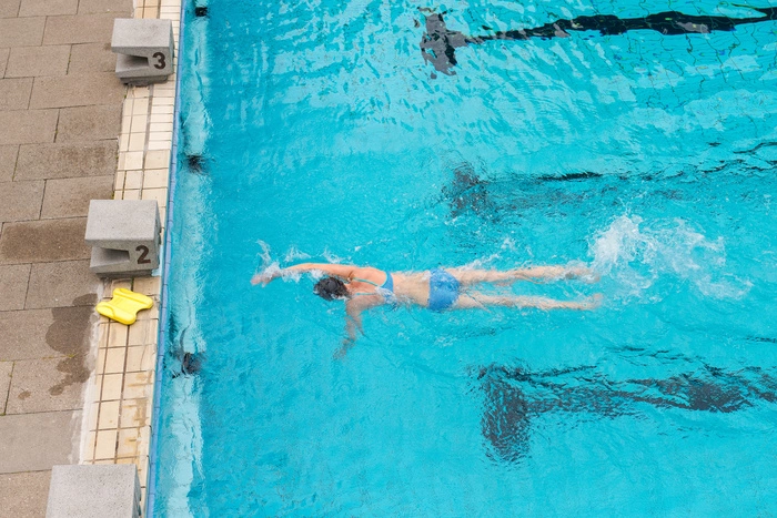 В Тюмени из-за энтеровируса закрыли бассейны и игровые комнаты в ТРЦ