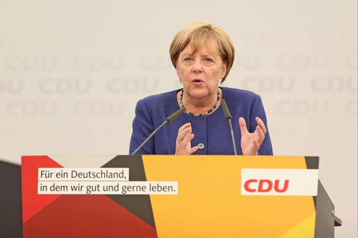 Мария Захарова: Меркель признала Крым российским