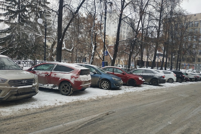 В Екатеринбурге запретят левые повороты с Репина и остановку ещё на трех улицах