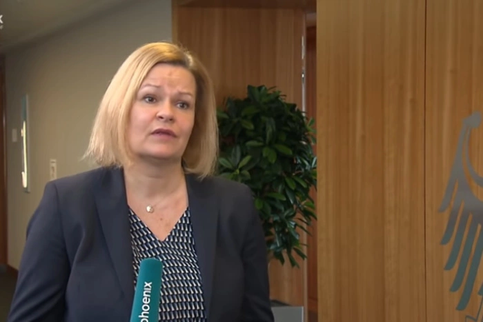 Немецкий министр извинилась за счастливые фотографии со встречи с мэром Киева Кличко