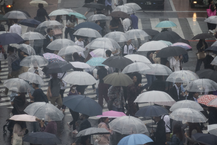 В Японии из-за ливневых дождей эвакуировали более 110 тыс. человек