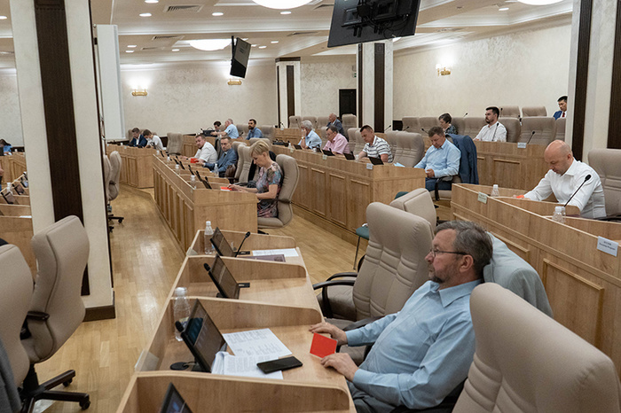 Мэрия Екатеринбурга заплатит 5,5 миллиона рублей за освещение деятельности Гордумы