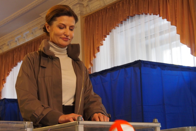 На избирательном участке на Украине умер наблюдатель
