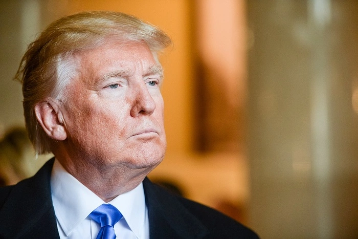 Импичмент не прошел. Оправданный Трамп пообещал «многим поделиться» с народом