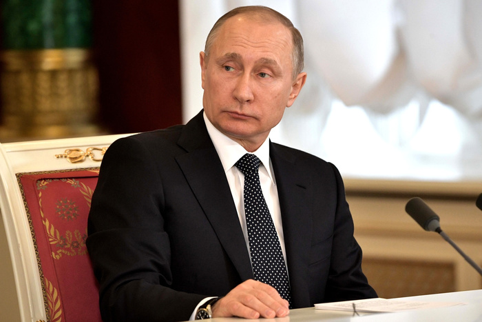 Путин уволил представителя России в ЕСПЧ