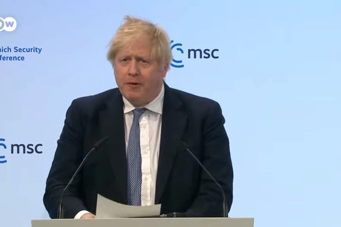 МИД прокомментировал слова Джонсона о пересмотре лицензии на вещание RT в Британии