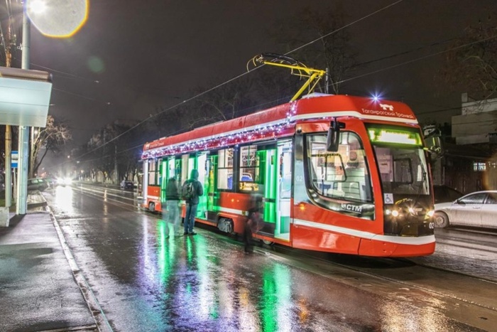 Жители ВИЗа раскритиковали открытие трамвайной линии в Академический
