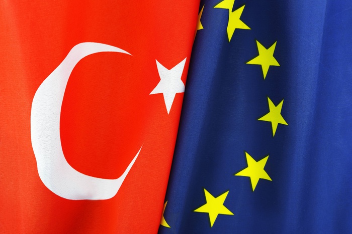 В Европе разгорается политический конфликт между Турцией и Нидерландами