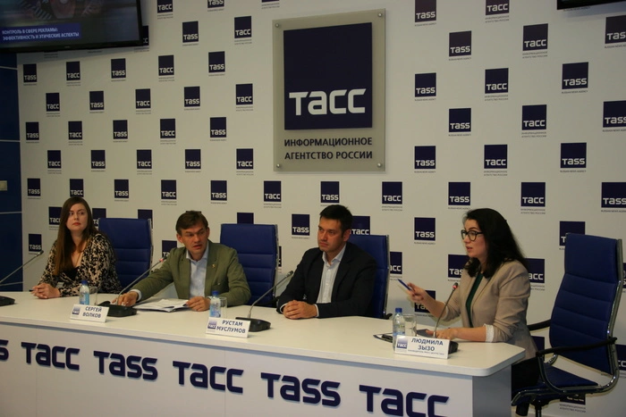 «Тупую рекламу делают не дебилы, ее делают для клиентов»