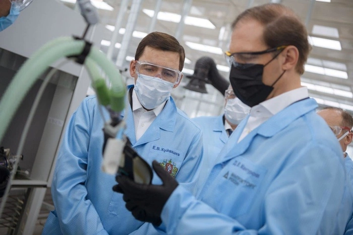 На Урале с подачи Мантурова запустят еще одно производство аппаратов ИВЛ