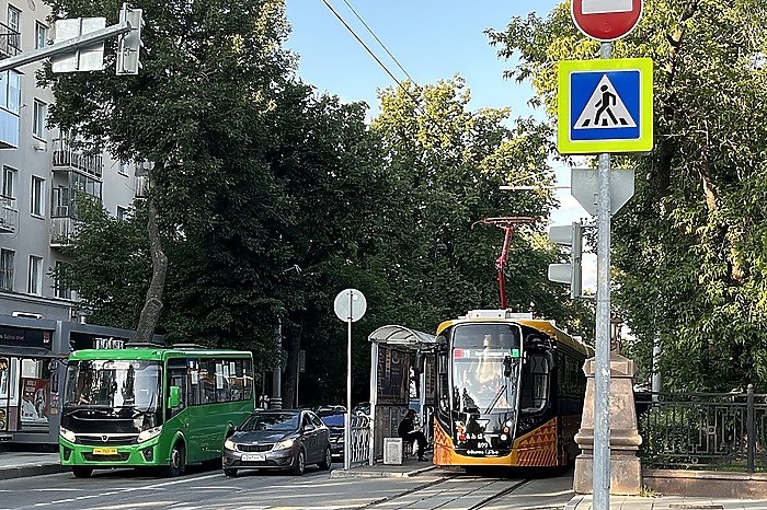 Стало известно, по каким маршрутам начнут ходить трёхсекционные трамваи в Екатеринбурге