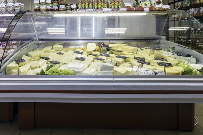 Мантуров: в РФ растет спрос на некачественные товары