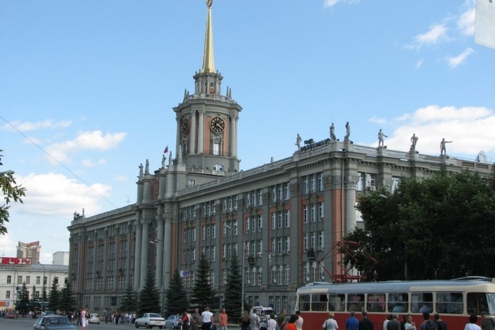 5950 жителей Екатеринбурга приняли участие в опросе по площадке под храм