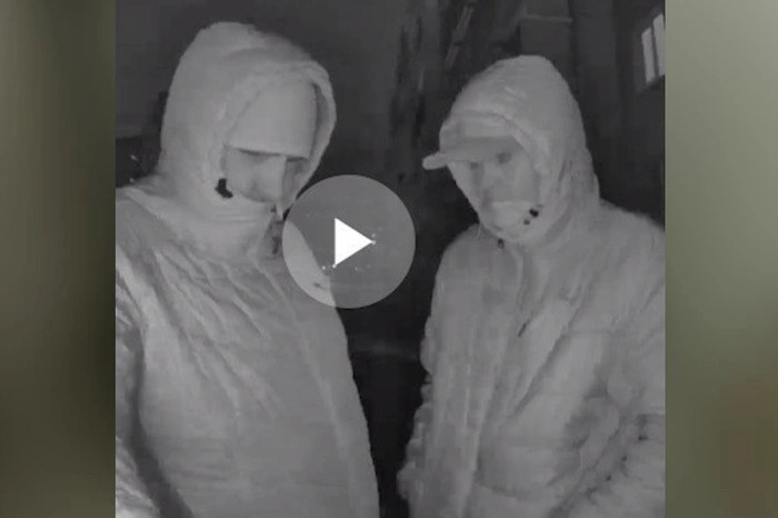 В Екатеринбурге вандалы оставили без лифтов 24-этажный дом