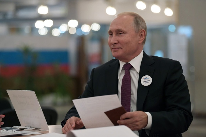 Администрация президента отклонила просьбу Боровика об отставке Путина