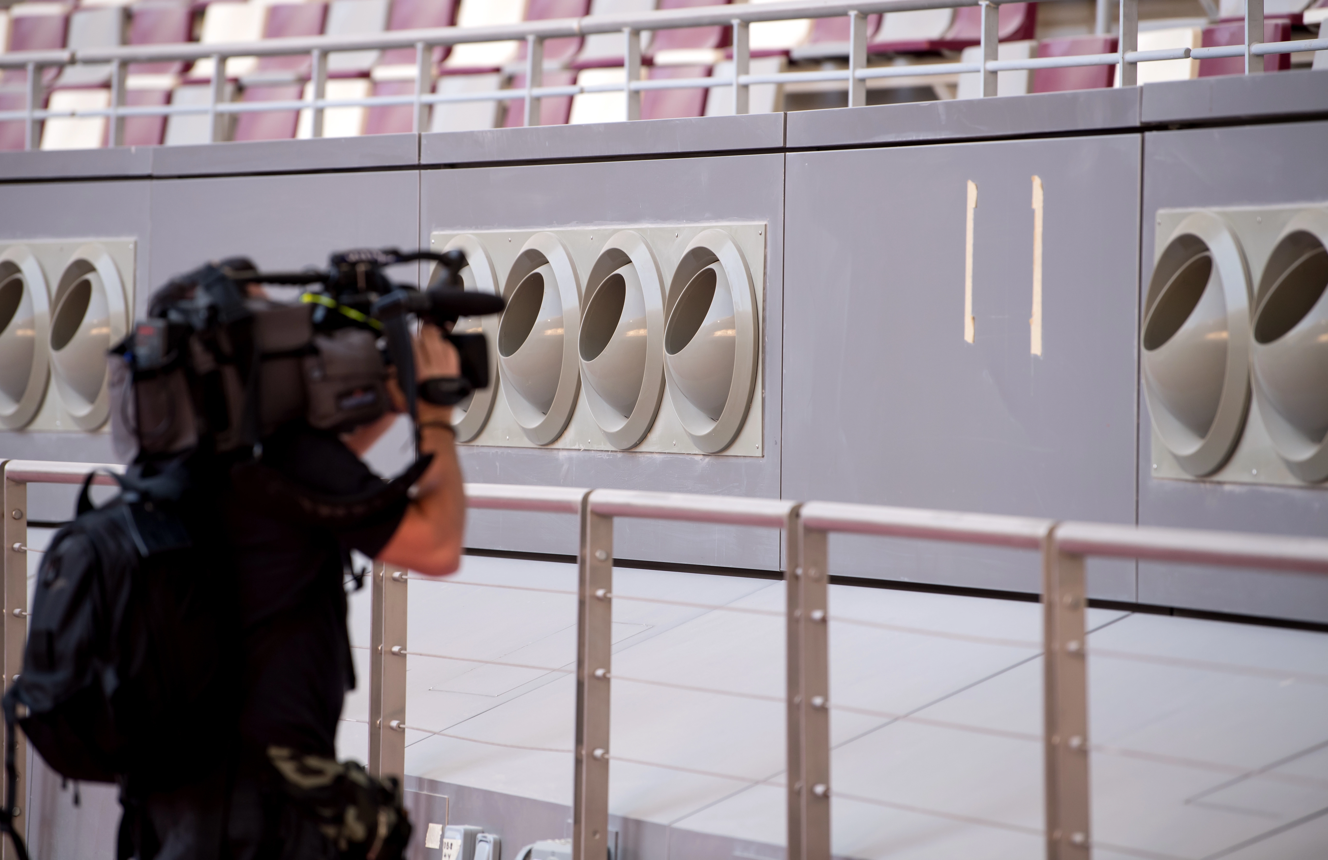 «Человек с огромным сердцем». Жителю Ростова установили кондиционер на улицу