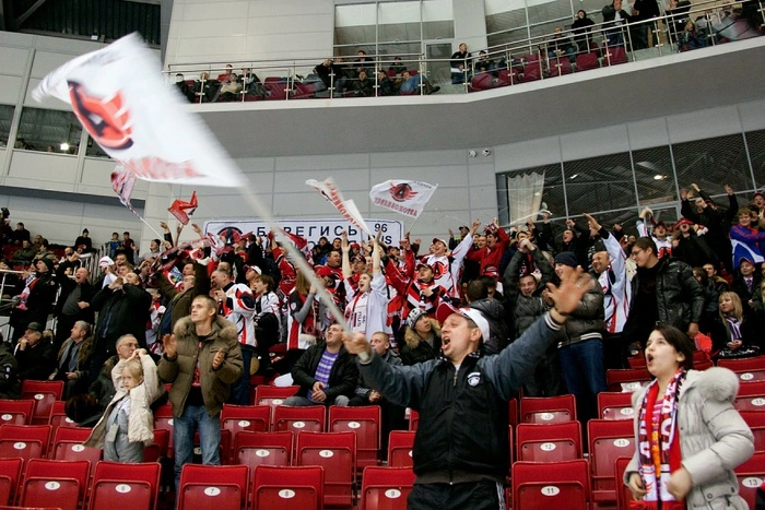 ХК «Автомобилист» идет на новый антирекорд