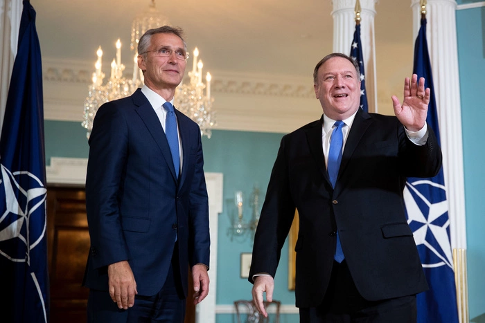 НАТО потребовало от России немедленно освободить украинские корабли с экипажами