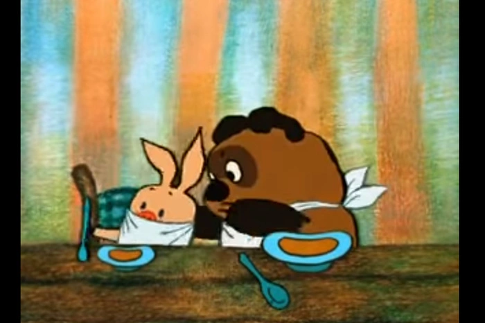 Россиянку уволили с работы за поедание тушёной капусты в офисе