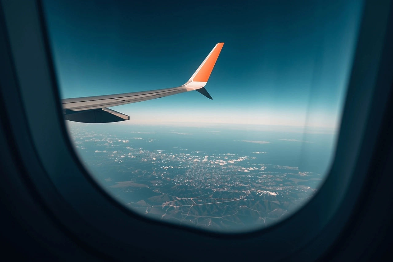 Гинеколог из «Новой больницы» с коллегой почти 5 часов спасали ребенка в самолете (ФОТО)