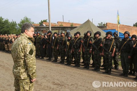 Порошенко не стал продлевать режим прекращения огня