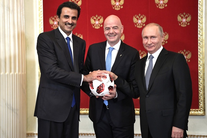 Россия передала Катару эстафету проведения чемпионата мира по футболу