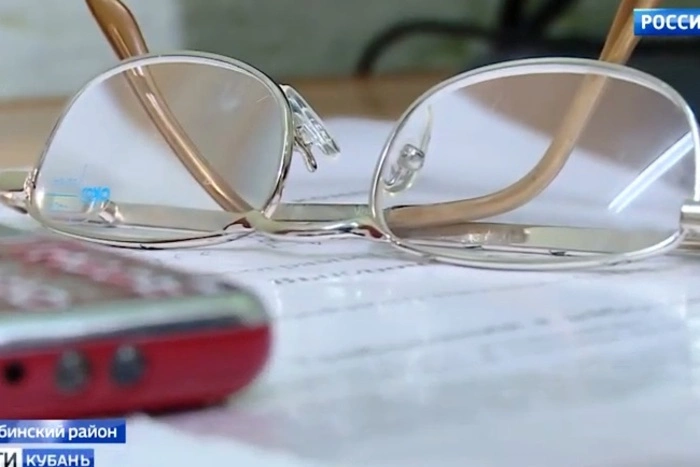 В Екатеринбурге пенсионерка под диктовку аферистов «инвестировала» более 4 миллионов рублей