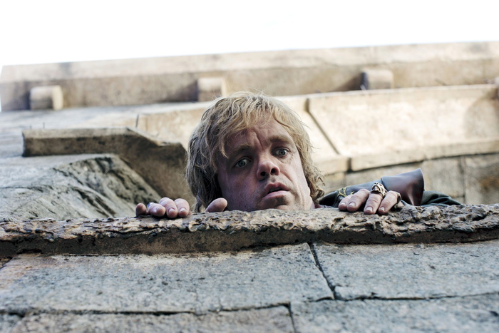 Российского дипломата обвинили в угрозах из-за картинки из «Игры престолов»