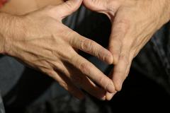 Женщинам при выборе мужчины рекомендовали обращать внимание на длину его пальцев