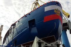Мощнейший в мире: универсальный ледокол «Сибирь» спущен на воду в Питере