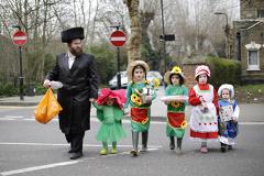 Взрыв на еврейском празднике в Лондоне мог произойти из-за смартфонов