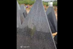 На кладбище ЧВК «Вагнер» в Березовском доставили новые надгробия — «зубы дракона»