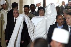 Вдова Каддафи потребовала выдать ей тело мужа
