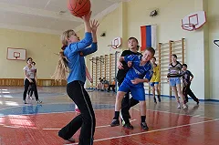 Школьницам в Саудовской Аравии разрешили заниматься физкультурой