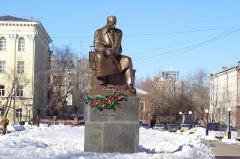 Памятник Александру Попову традиционно помоют 7 мая