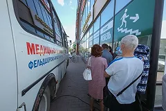 В Свердловской области открыто более 40 мобильных ФАПов, где можно поставить прививку от гриппа