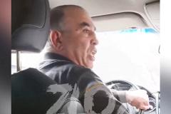 В Екатеринбурге таксист обматерил и едва не побил пассажира