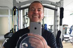 Медведев поблагодарил 1,5 млн своих подписчиков в Instagram