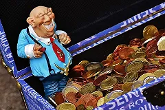 Россияне перечислили профессии с неоправданно высокой зарплатой