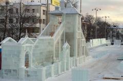 Сегодня состоится открытие ледового городка на Площади 1905 года
