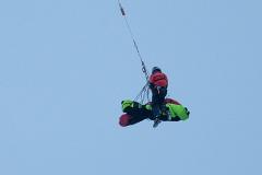 В Австрии спасатель и альпинист разбились, упав с вертолета в ущелье