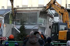 На Уралмаше сносят ТЦ «Омега», чтобы построить новый — с выходом в метро