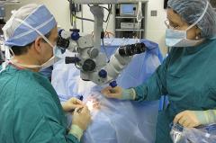 Уральские нейрохирурги впервые вживили в организм онкобольного устройство, избавляющее от боли