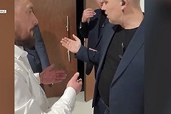 Мой супруг свистел: екатеринбуржцев выгнали с концерта, за который они заплатили 10 тысяч рублей