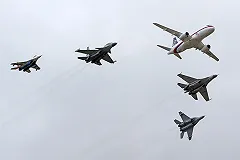 СМИ: КНР попросил партию Су-35 с панелью управления на русском языке