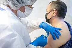 Губернатор Куйвашев рассказал, как привиться от коронавируса свердловчанам