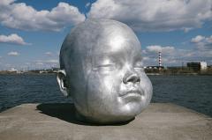 Оскар Кучера назвал «сатанизмом» инсталляцию в виде головы младенца в Екатеринбурге