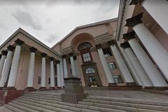 В Екатеринбурге плита со здания Дворца культуры упала на ребенка