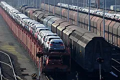 Авторынок Екатеринбурга за пять месяцев рухнул наполовину